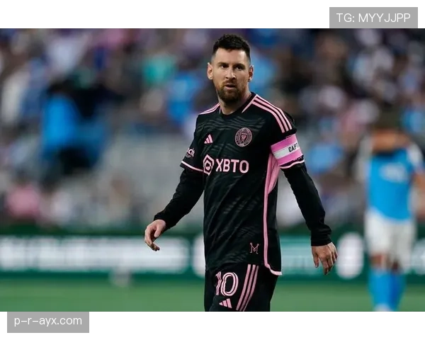 苏亚雷斯训练完回家路上顺手买了套房